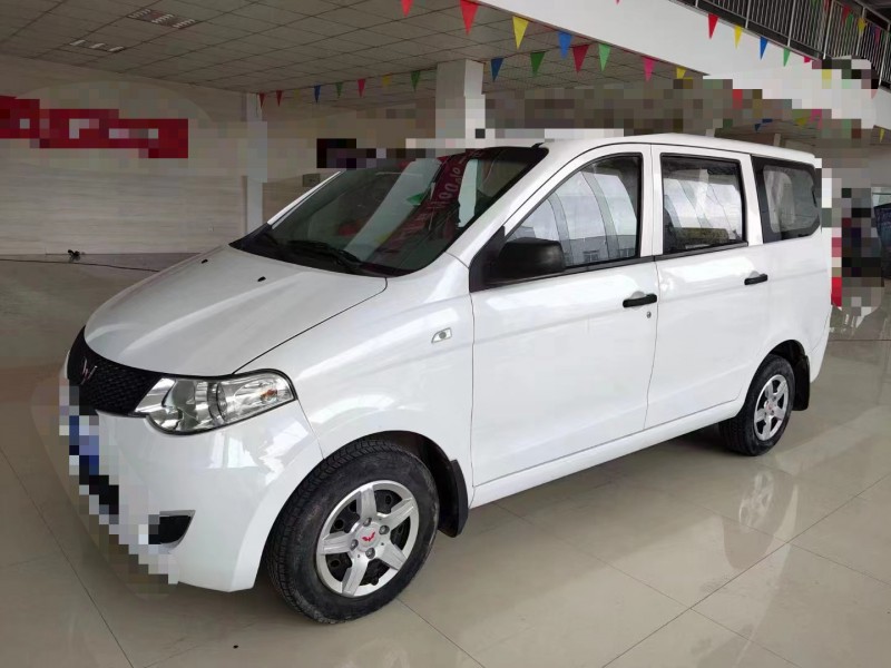 聊城15年五菱汽車宏光2