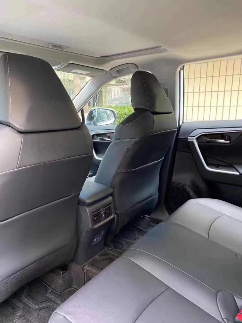 保定21年丰田RAV4荣放5