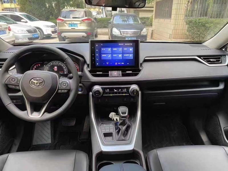 保定21年丰田RAV4荣放6
