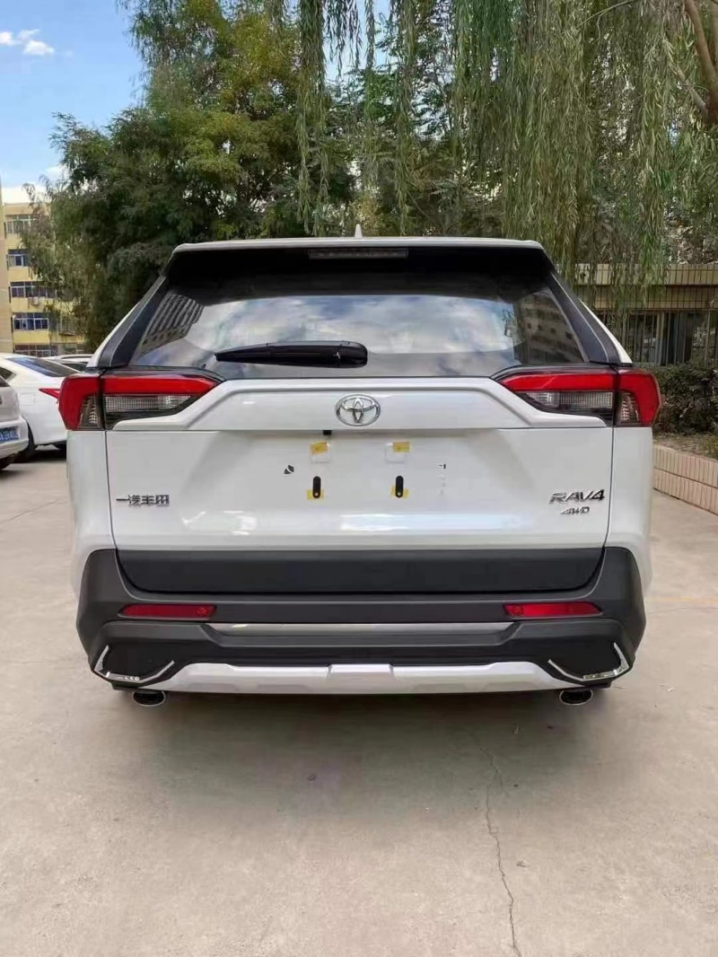 保定21年丰田RAV4荣放9