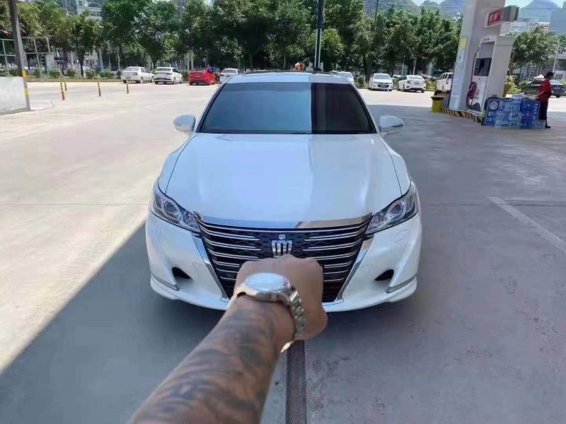 邵阳17年丰田皇冠7