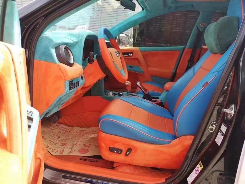 貴陽14年豐田RAV44
