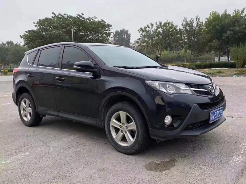 济宁15年丰田RAV42