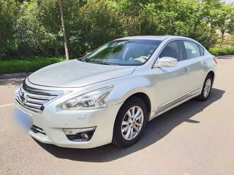 聊城14年日產天籟2