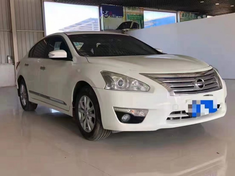 東營14年日產天籟2