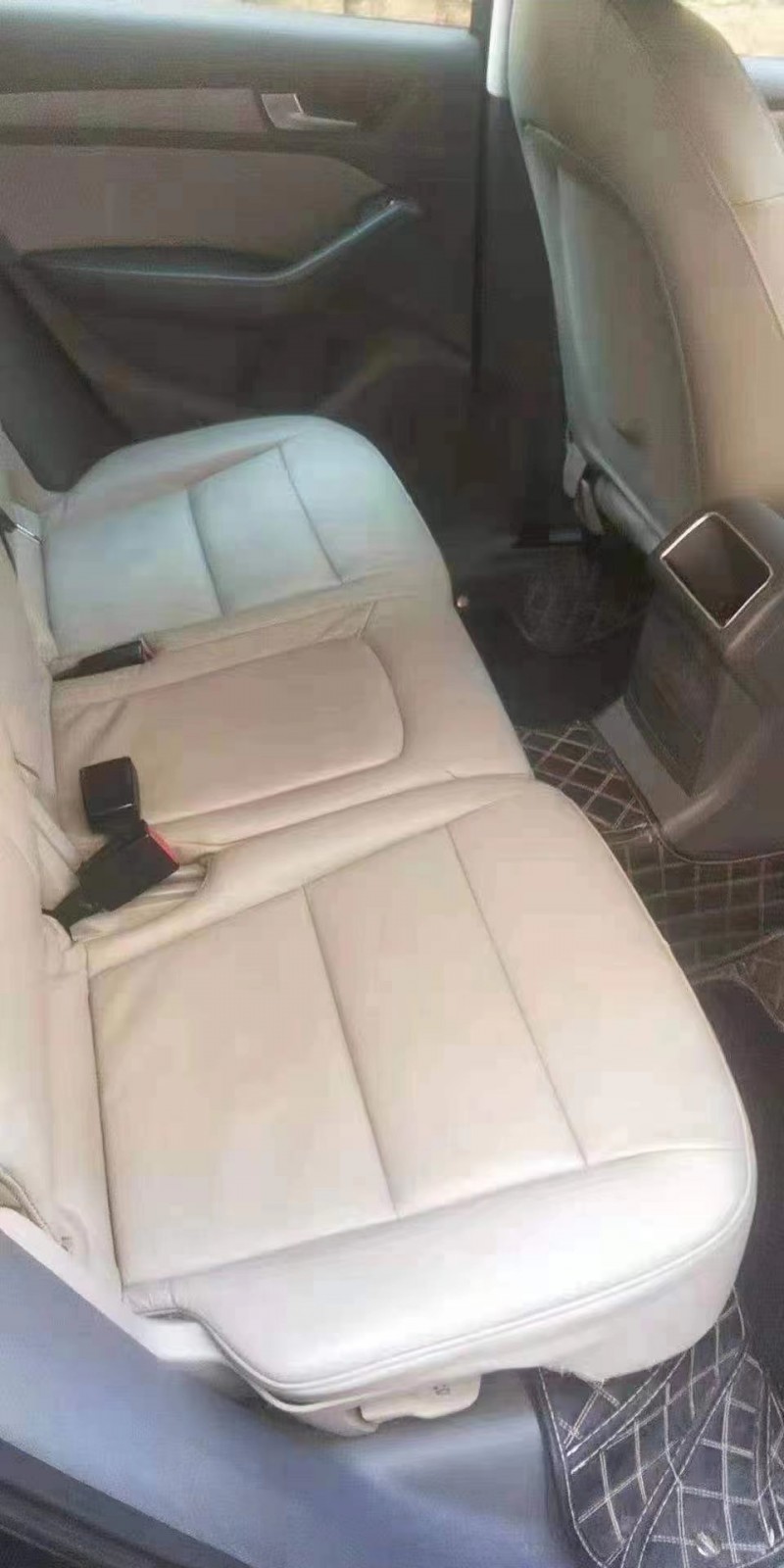 济宁13年奥迪Q54