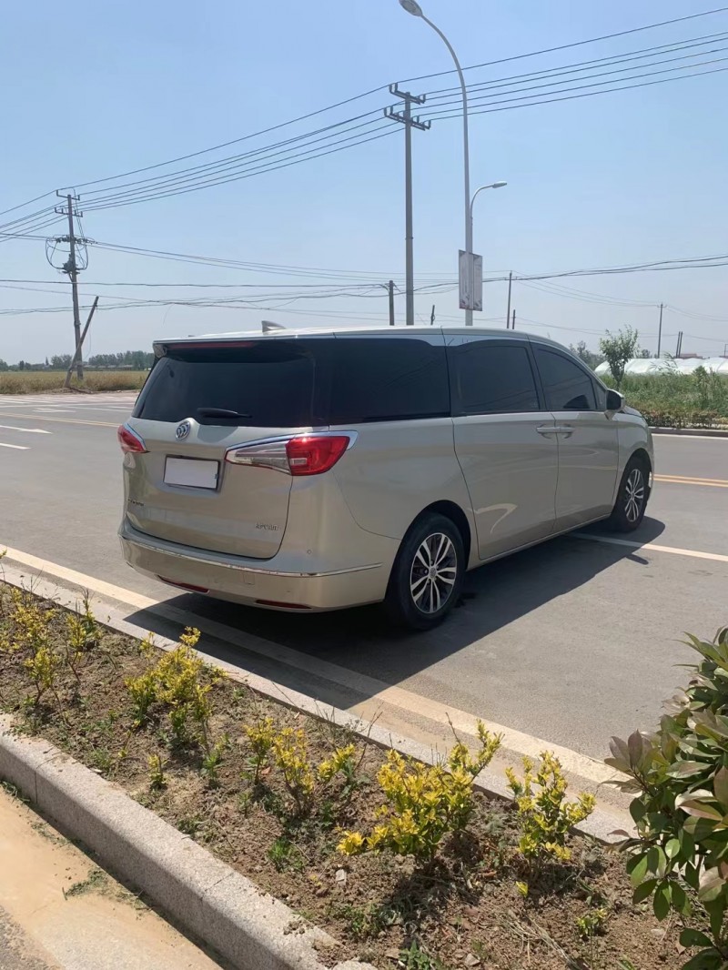 徐州17年别克GL85