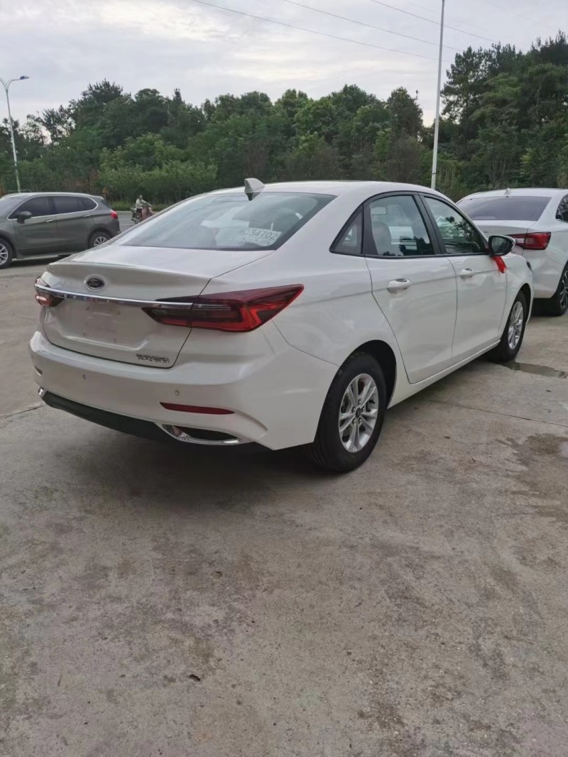 益阳21年福特福睿斯5