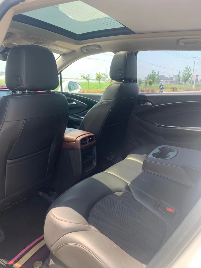 徐州17年别克昂科威5