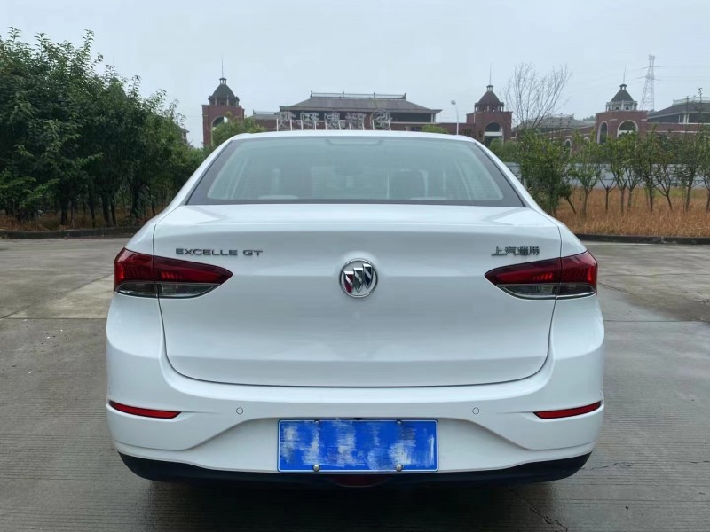 宜昌20年別克英朗GT5