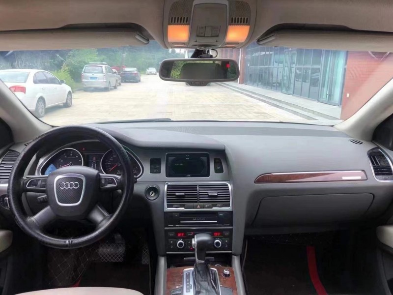 潍坊12年奥迪Q73