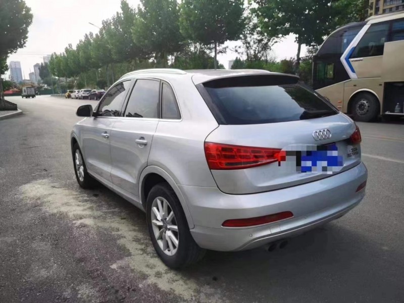 济宁13年奥迪Q38