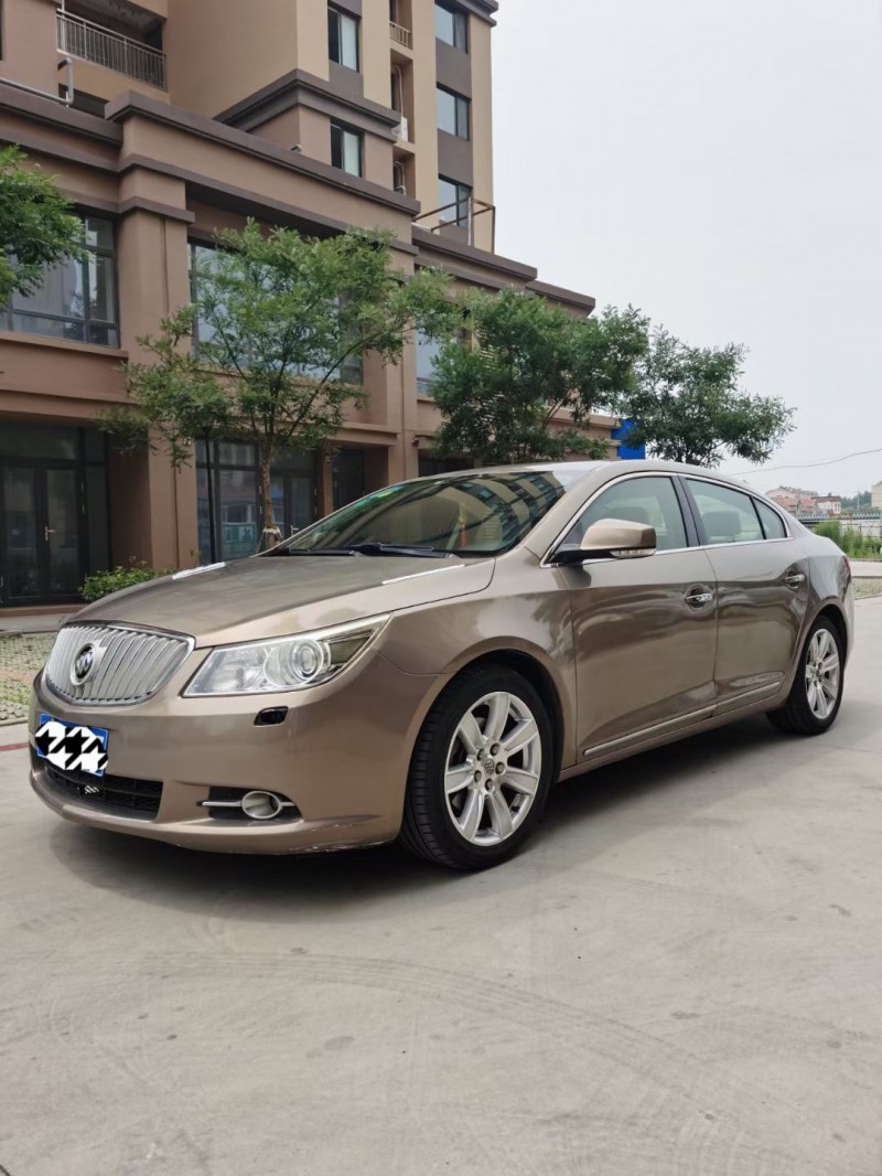 青岛11年别克凯越7