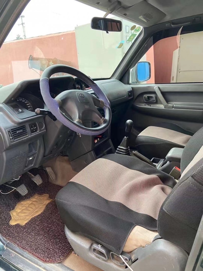 濰坊12年獵豹汽車黑金剛5