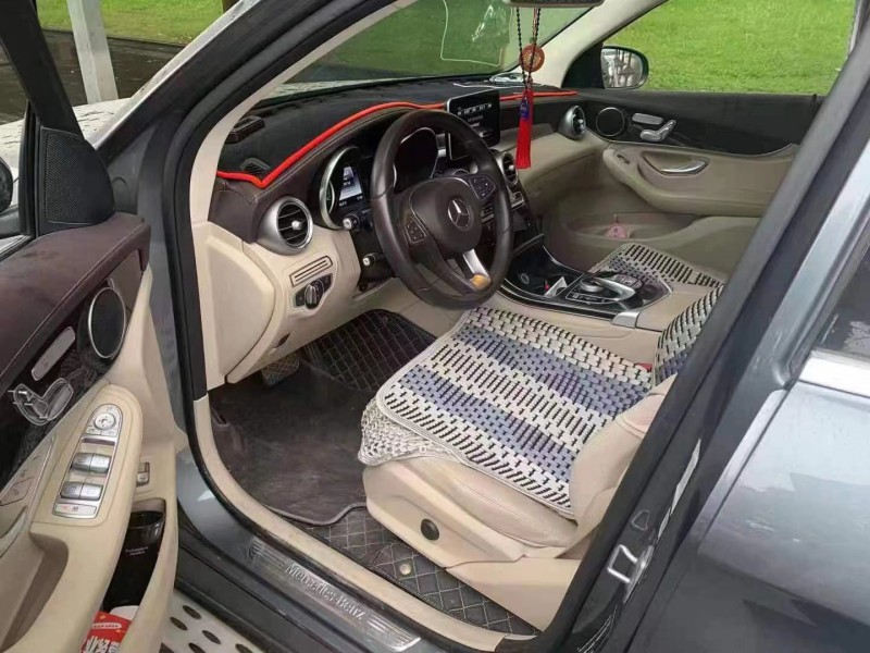 成都17年奔驰GLC5