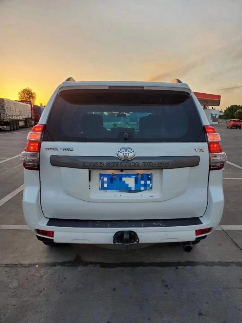 保定15年丰田普拉多4