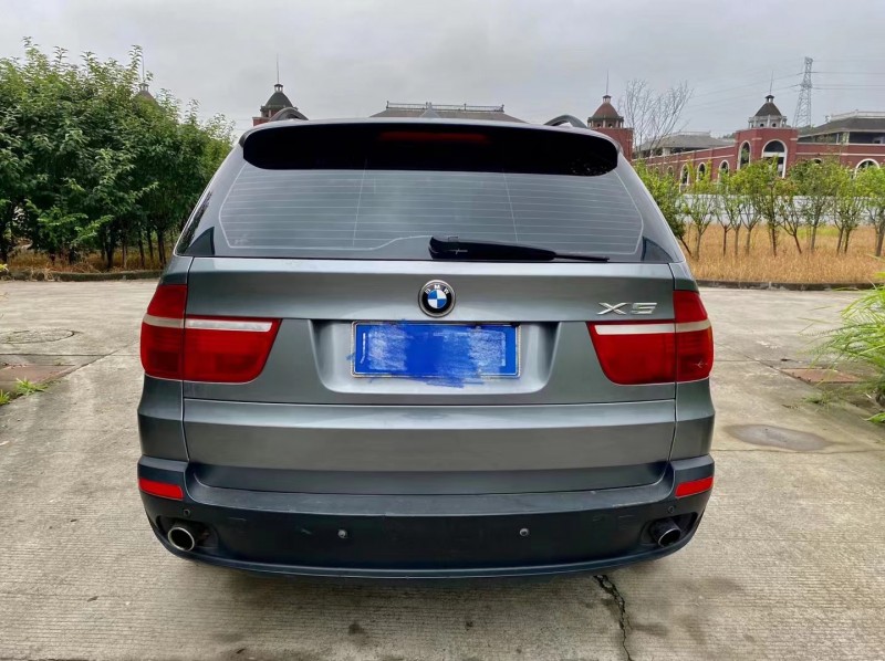 宜昌09年寶馬X52