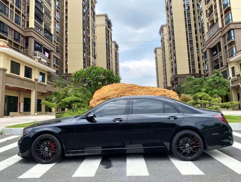 广州19年奔驰S5