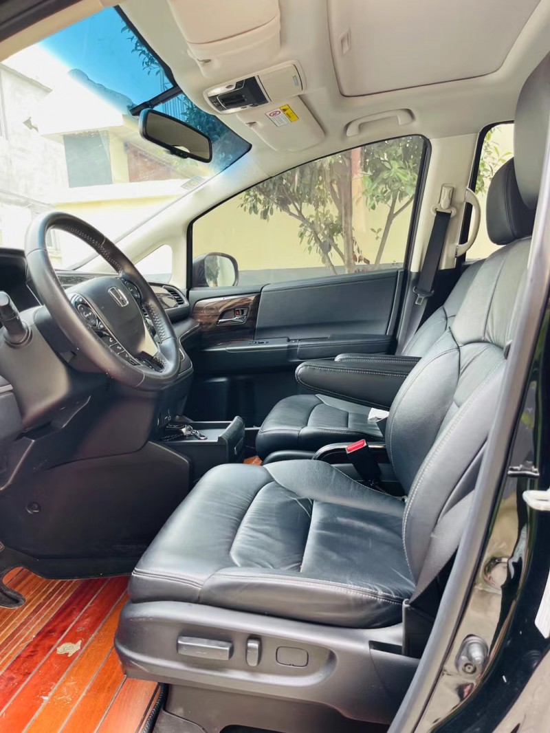 徐州18年本田艾力绅4