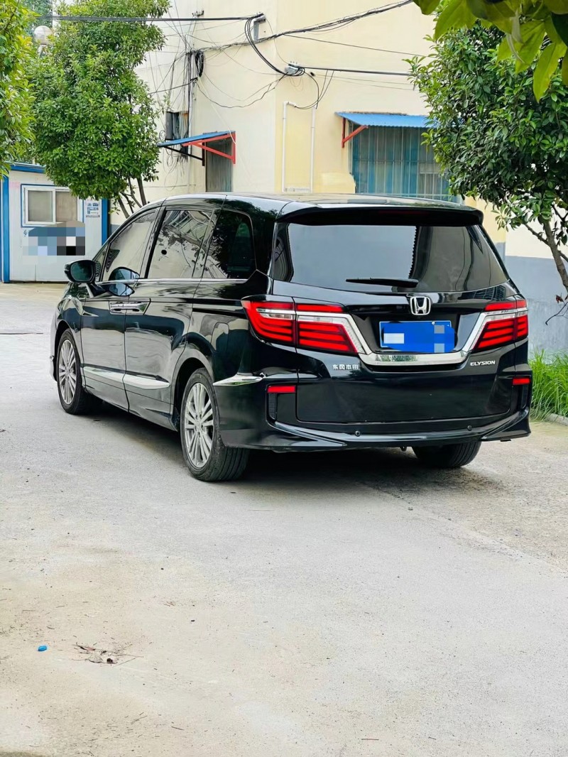 徐州18年本田艾力绅8