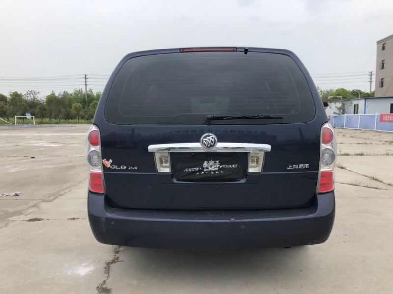 宜昌13年別克GL81