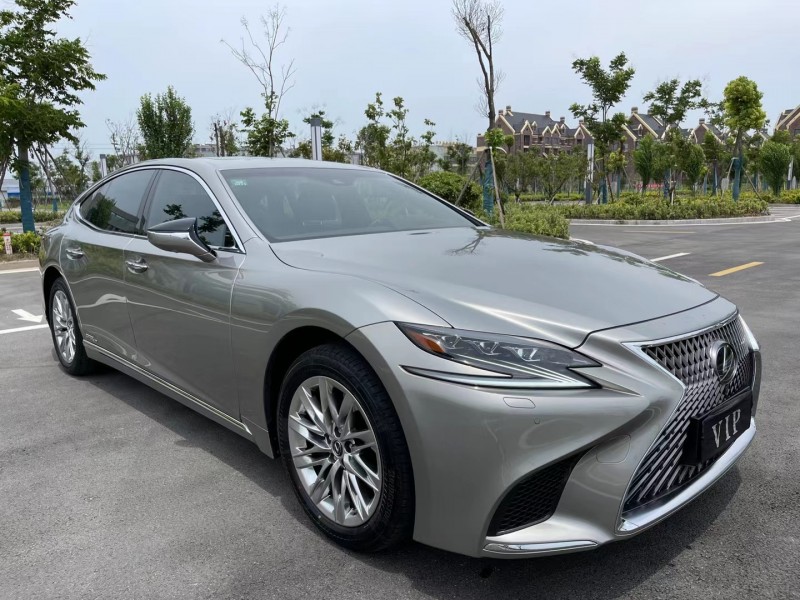 盐城19年雷克萨斯LS2