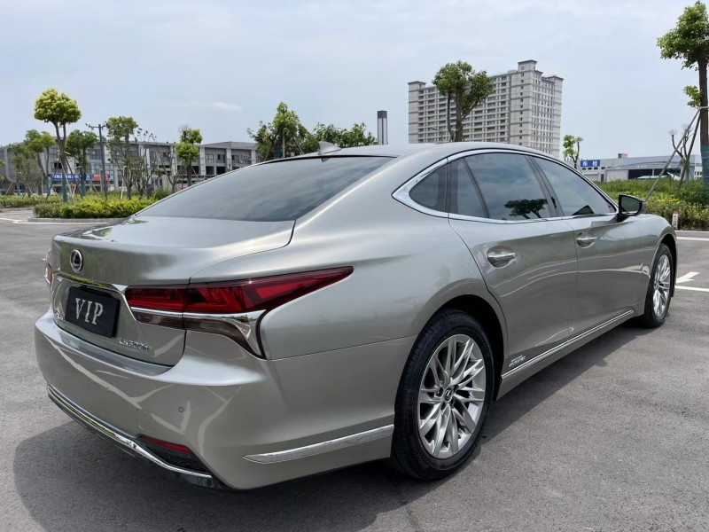 盐城19年雷克萨斯LS4