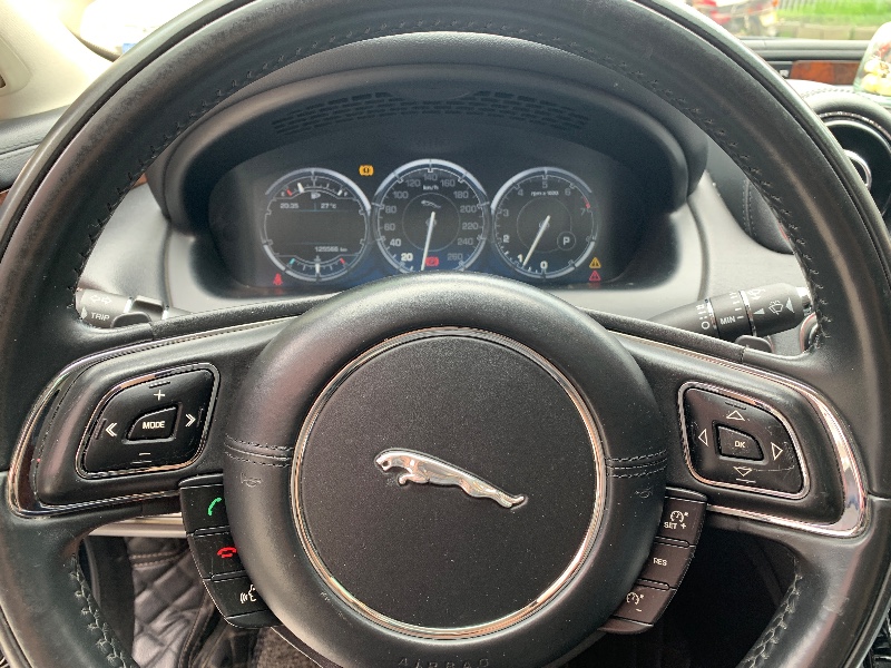 十堰15年捷豹XJL5