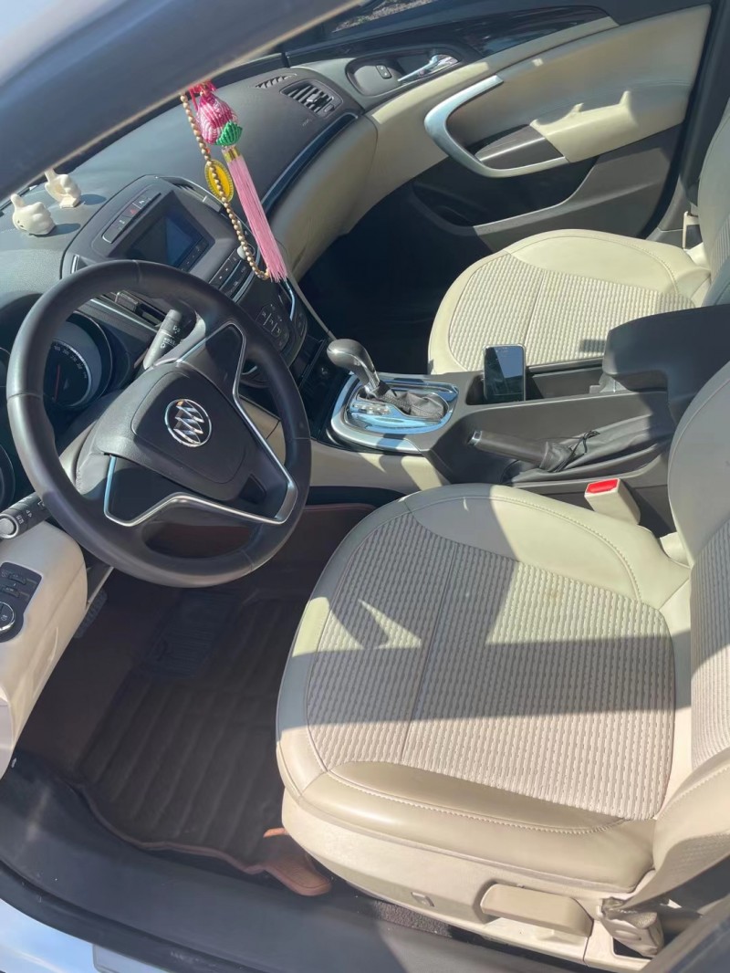 保定15年别克君威7