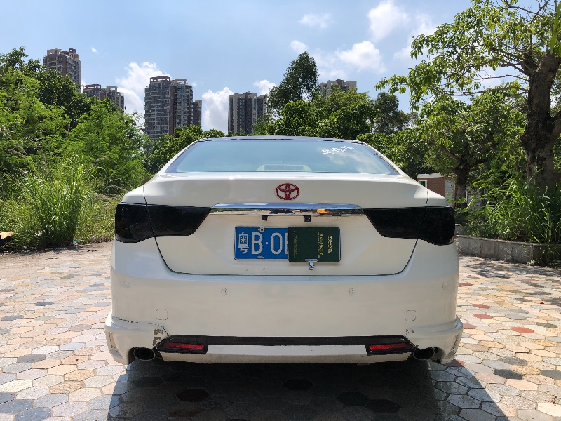 深圳13年丰田锐志3