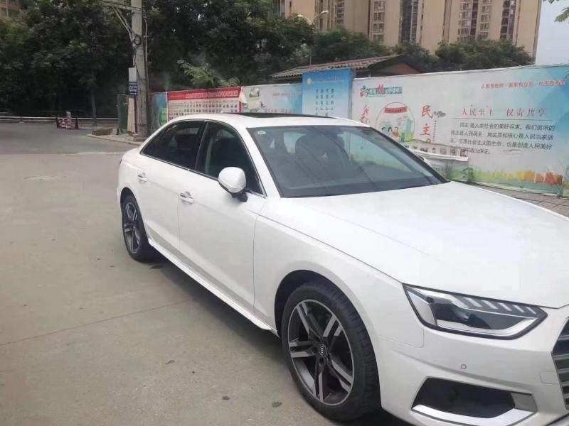 成都21年奥迪A4L2