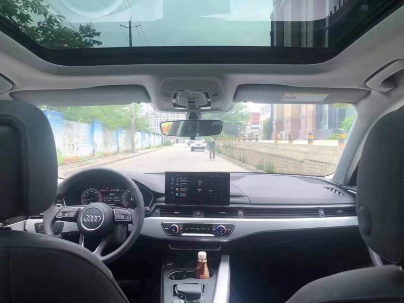 成都21年奥迪A4L4