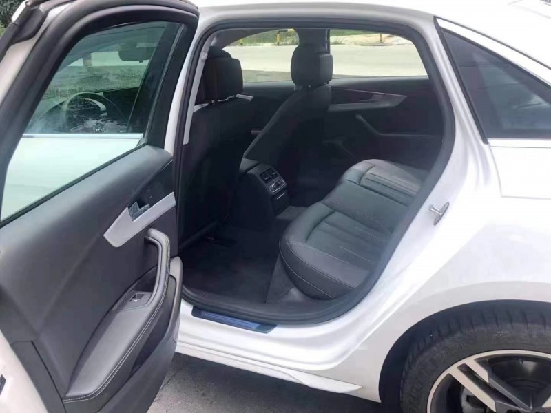 成都21年奥迪A4L6