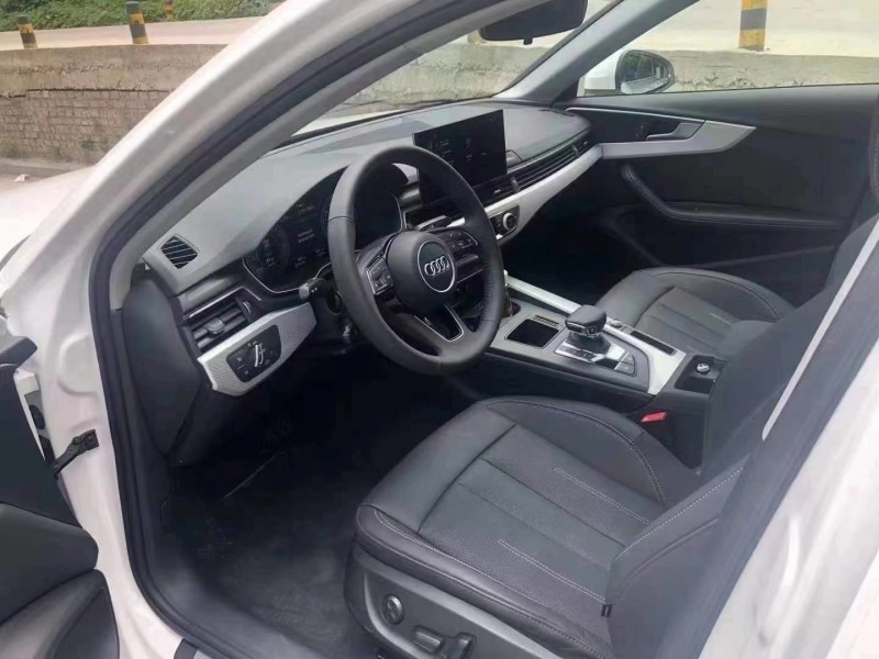 成都21年奥迪A4L7