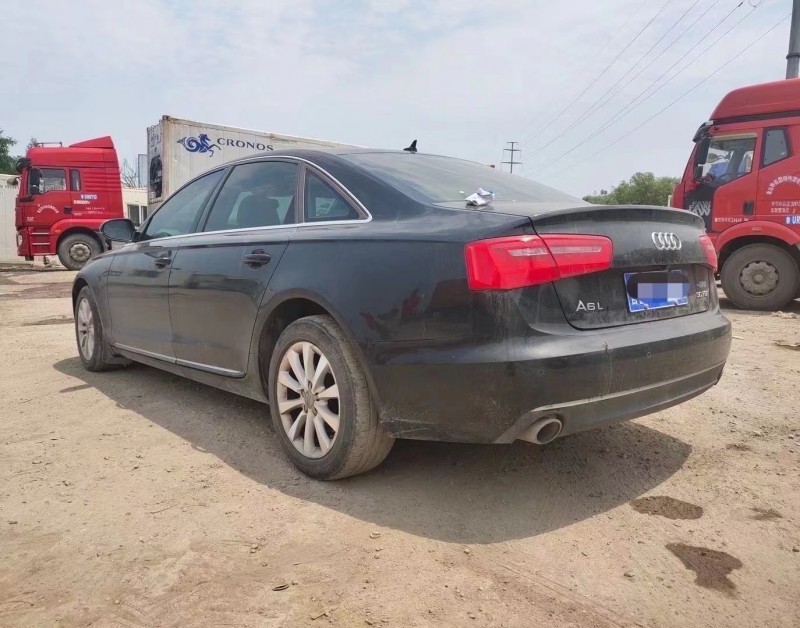 青岛13年奥迪A6L8