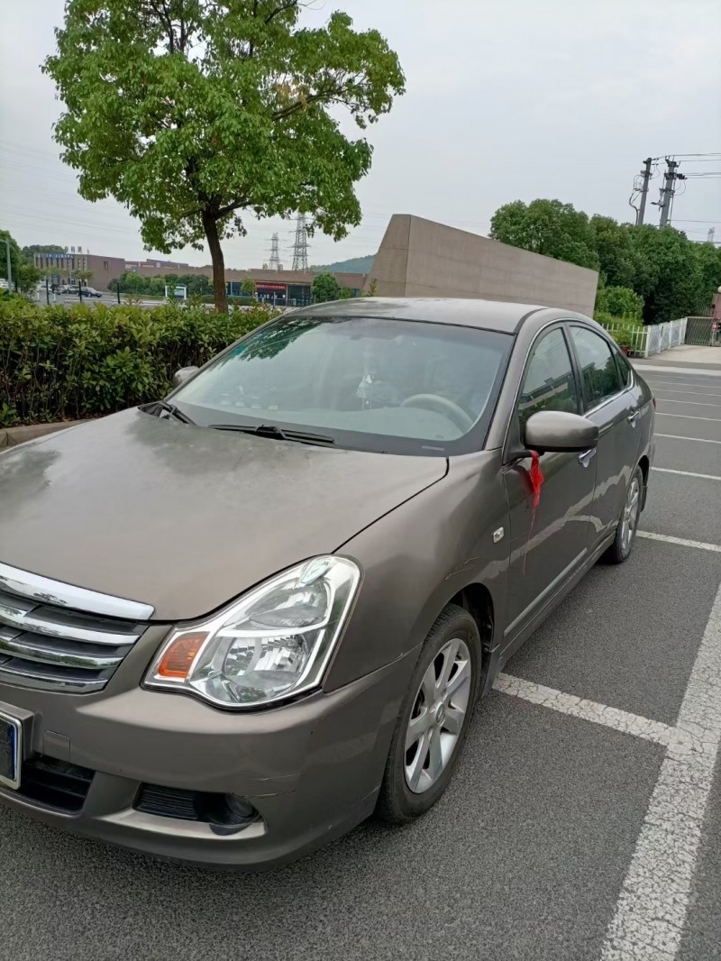 無錫10年日產軒逸8
