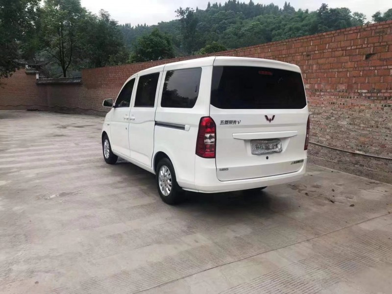 重慶19年五菱汽車宏光7