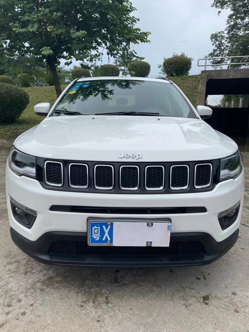 江門17年Jeep指南者9