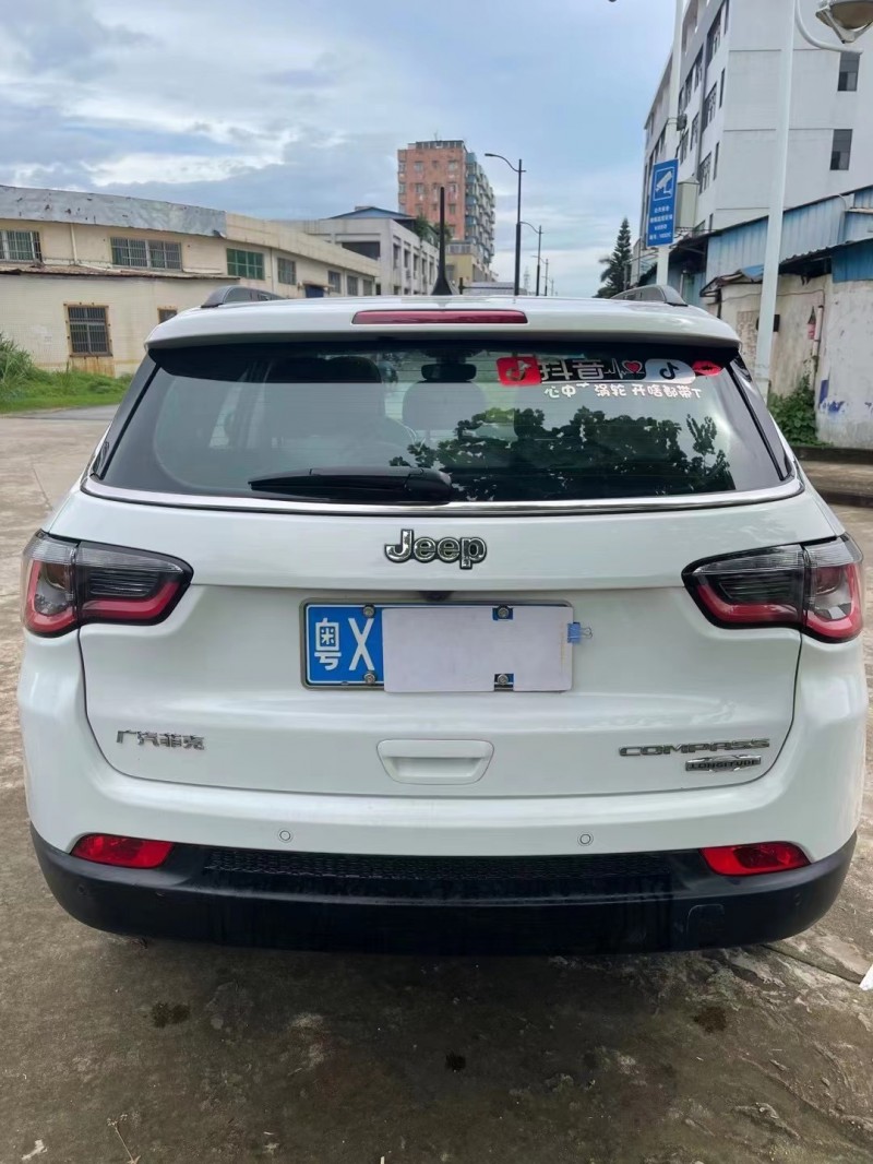 江門17年Jeep指南者3