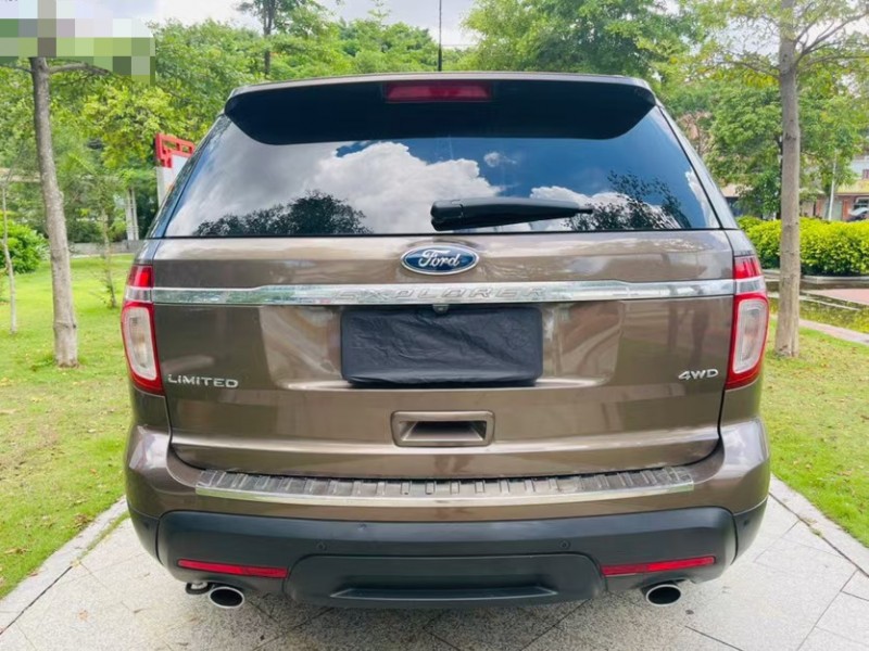 东莞15年福特探险者9