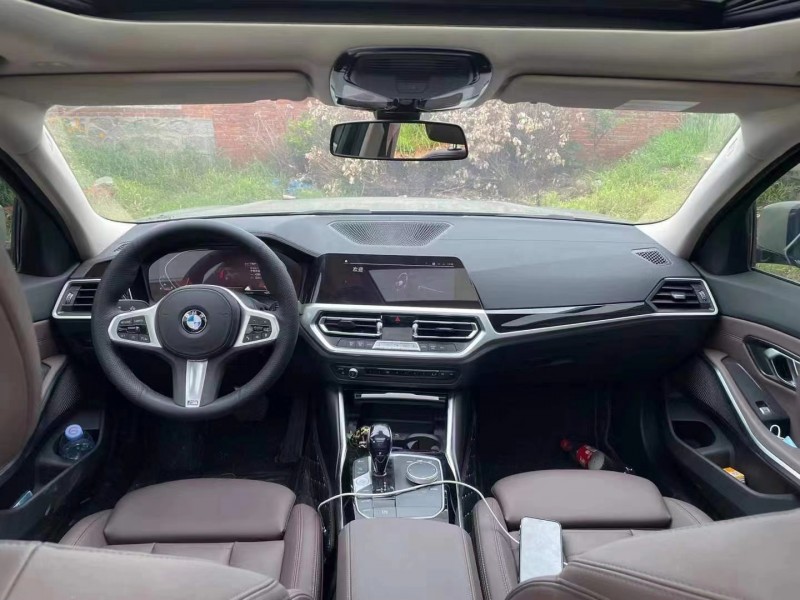 保定21年宝马3系5