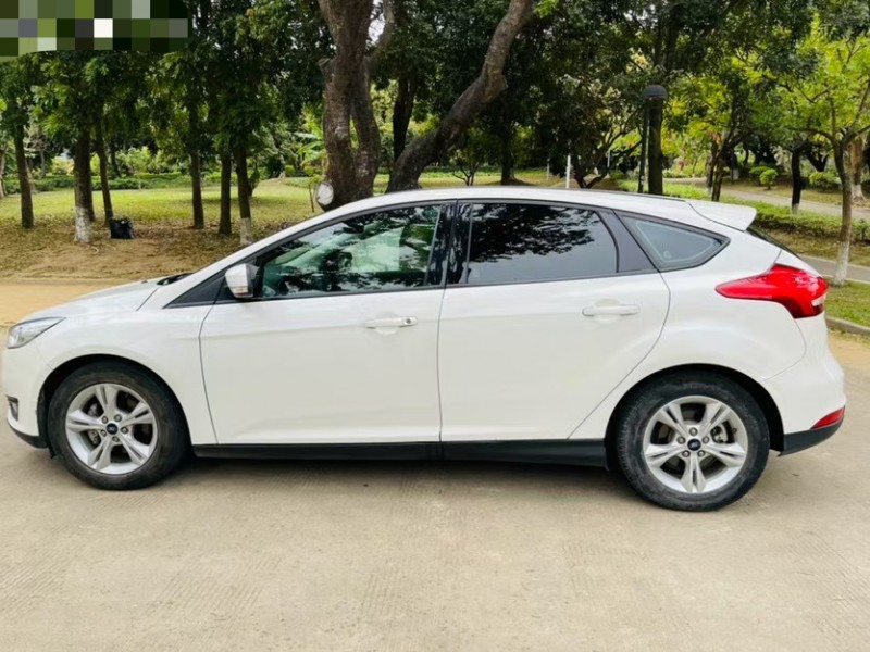 东莞17年福特福克斯4