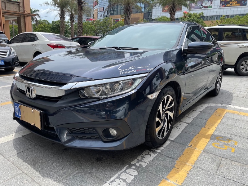 佛山18年本田思域8