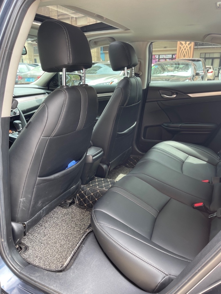 佛山18年本田思域3