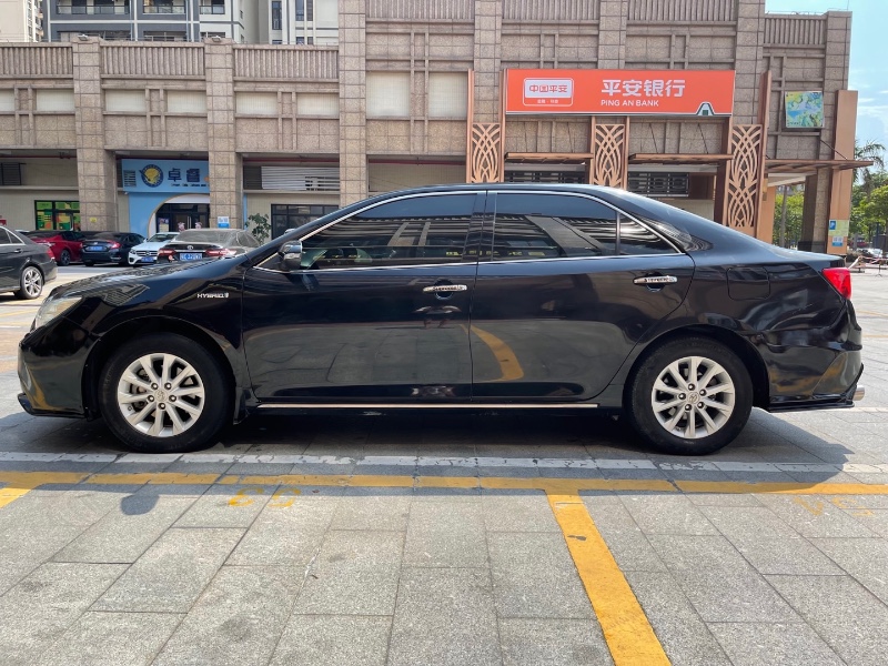 佛山13年丰田凯美瑞3