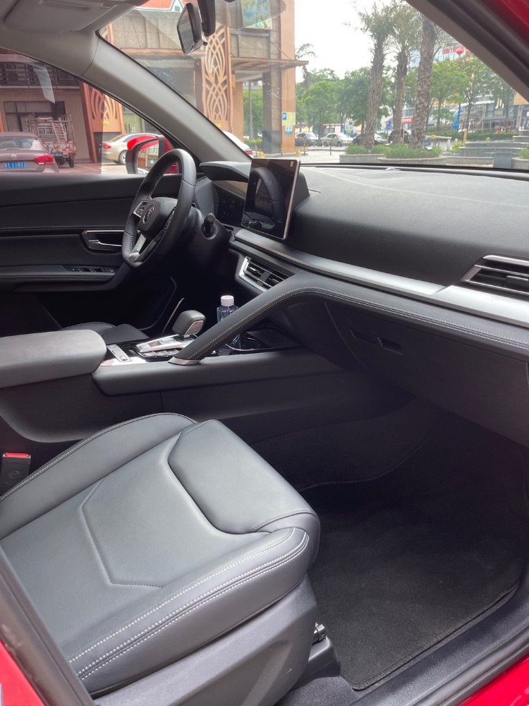 佛山19年比亚迪宋5