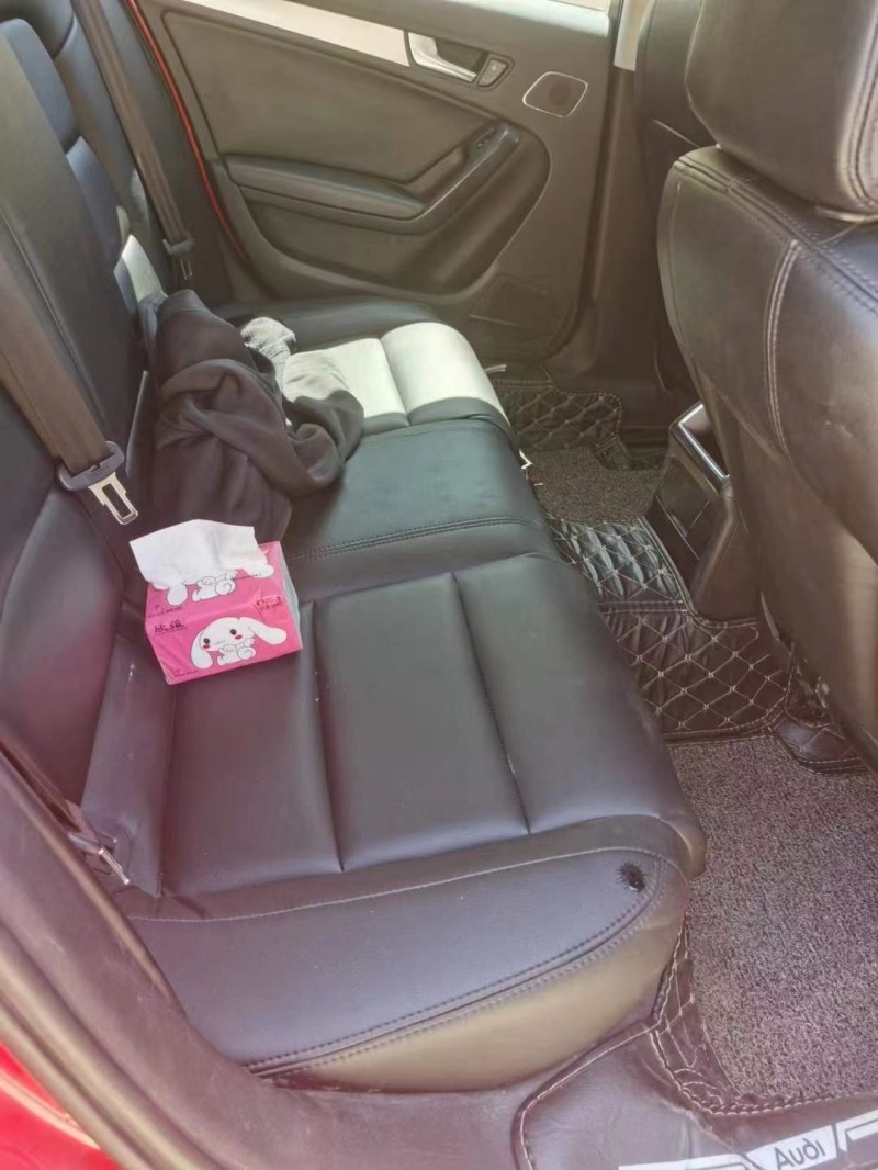 泰安11年奥迪A4L3