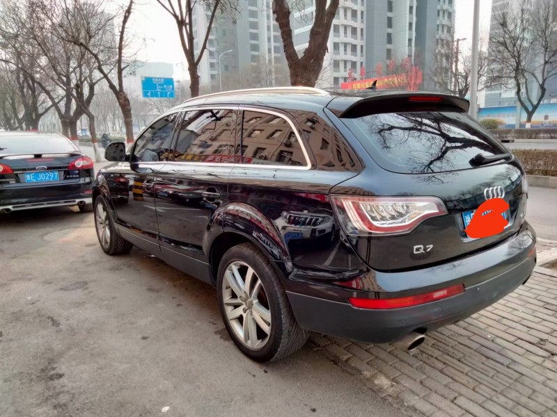 安陽07年奧迪Q75
