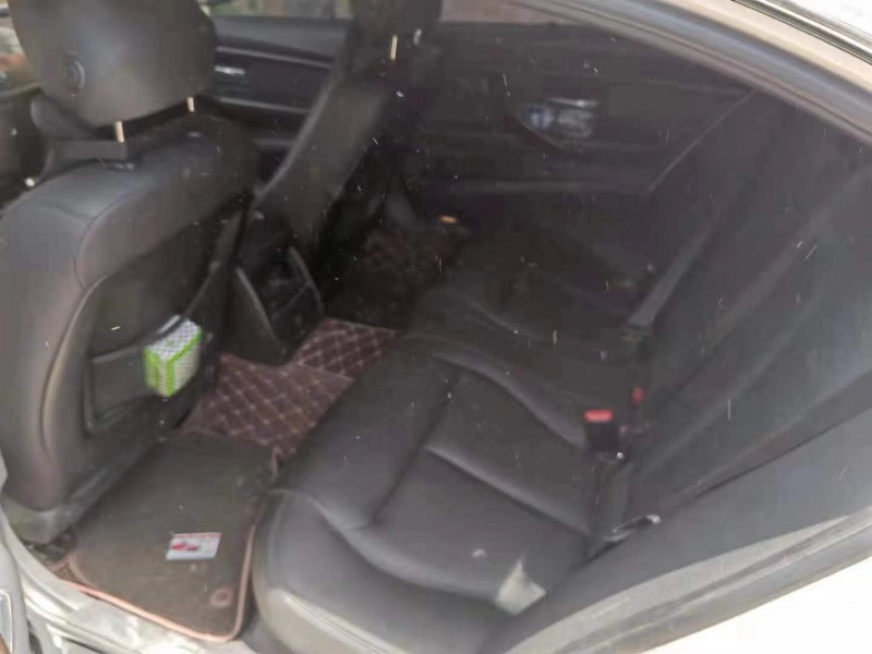 保定13年宝马3系3