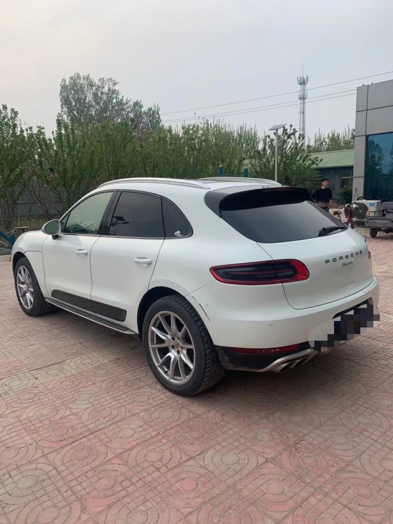 济宁15年保时捷Macan2
